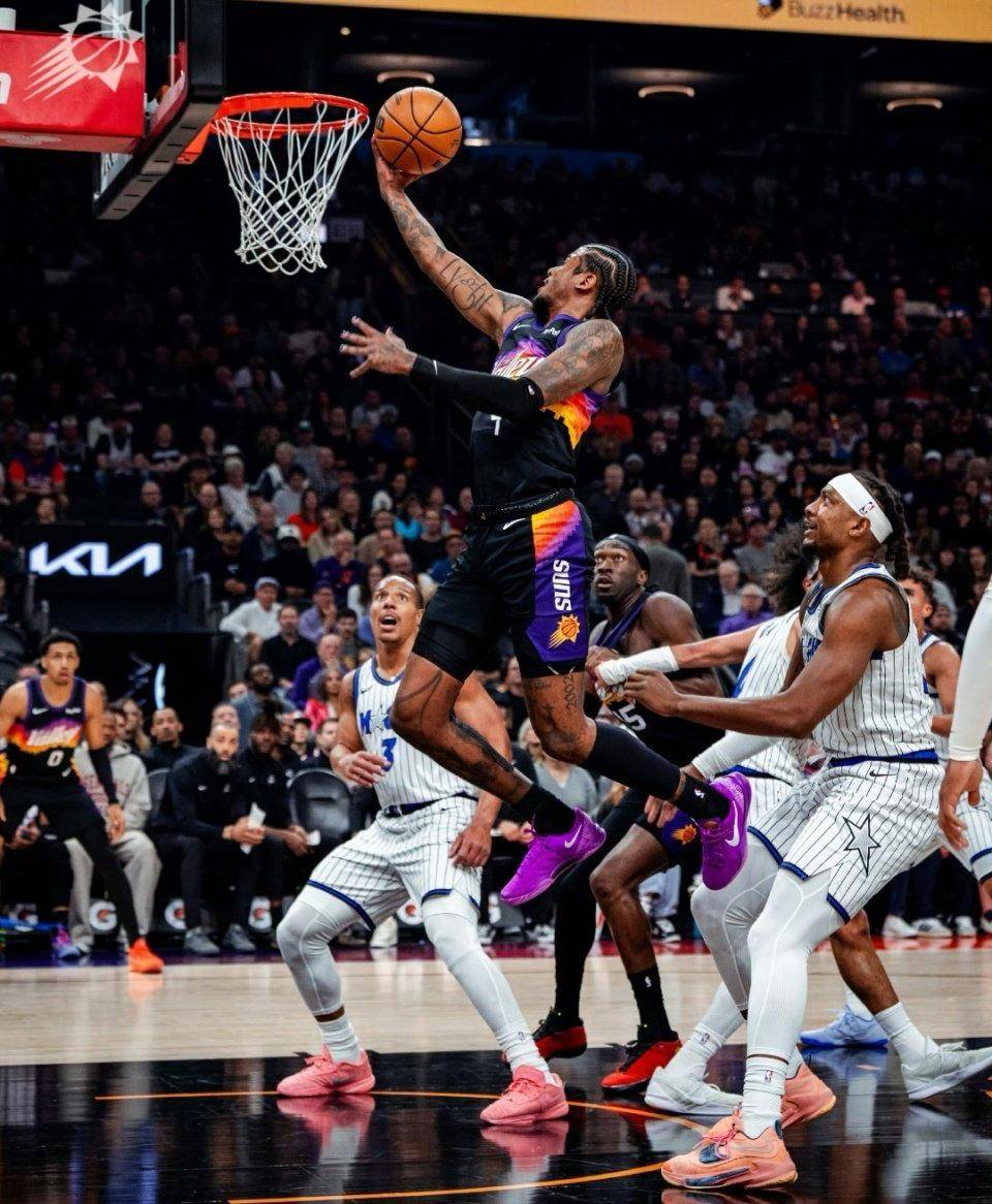 米兰体育中国-包含刚刚！奥兰多魔术手感冰凉备战NBA季后赛风云突变纽约尼克斯今晨更衣室发声，休斯敦火箭围绕葡超完成体检的词条